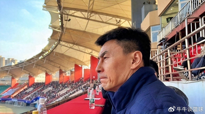 世界杯客户端下载说明-汪海健将在申花结束冷板凳生涯？李可受伤会让他出战，值得期待|上海申花|中超|浙江队|上海申花足球俱乐部|大连英博_新浪体育_新浪新闻