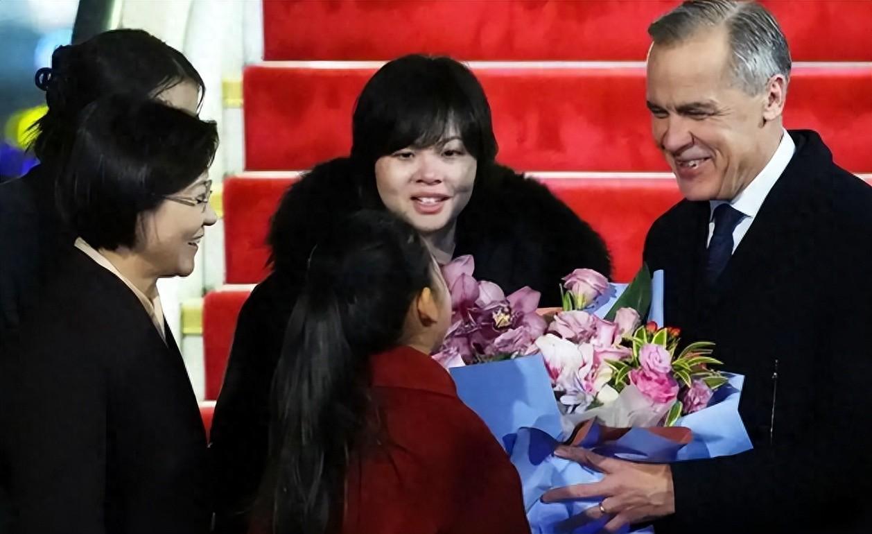 加外长在北京被反复追问：当年说中国是破坏性力量，现在还做数吗